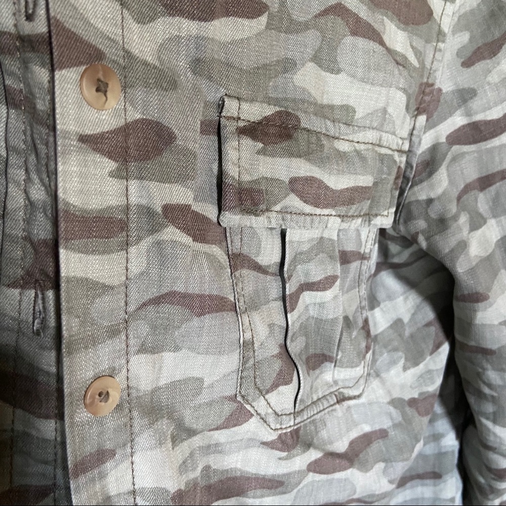 Camo button up - Picture 3 of 3